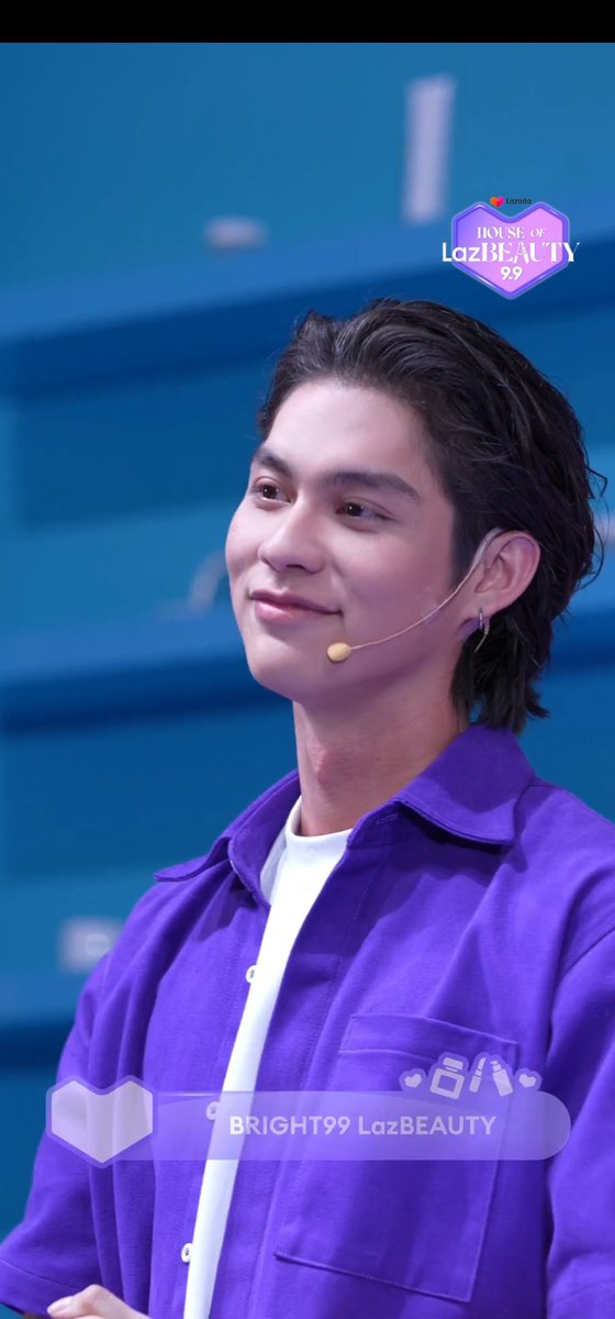 DoubleMstore's tweet photo. ชอบความดีเจอ๋องอวยไม่หยุด อวยไม่เลิก แล้วทางนี้ก็ไม่มีปฏิเสธ ได้แต่ขอบคุณครับพร้อมด้วยสีหน้าแบบนี้ 5555555 #LazBEAUTYLive99xBright https://t.co/JZISrJdDFc
