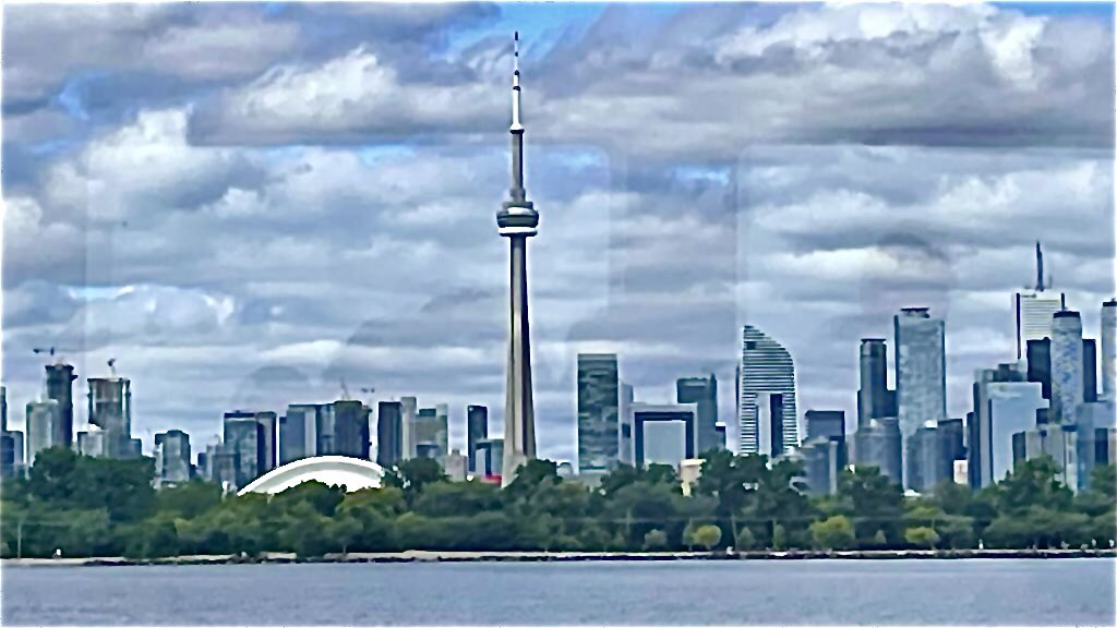 MiniiK09's tweet image. Good morning and Happy Weekend 🌞
View from boat cruise yesterday! 
#Toronto #harbourfront #boatcruise 
#WeekendVibes #SaturdayVibes