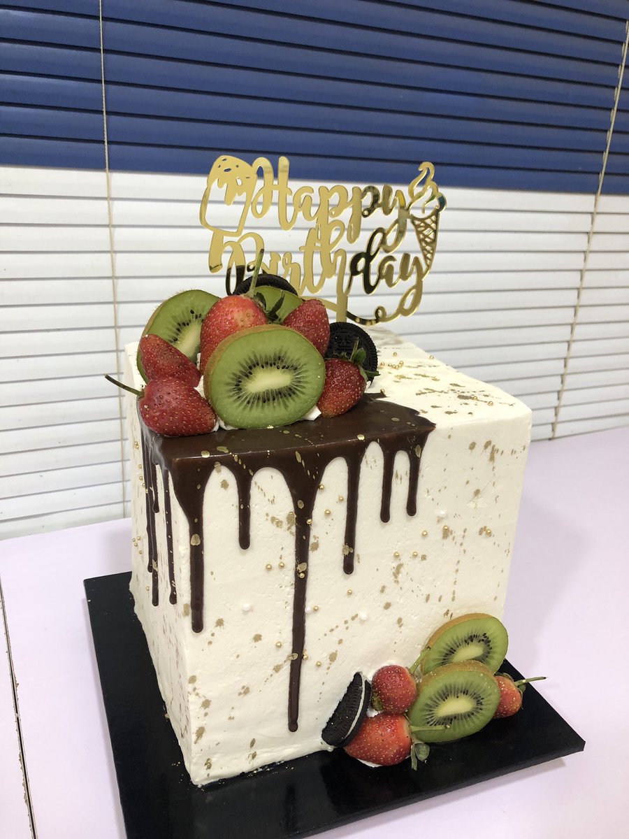 IG: @cakes__ville tweet media