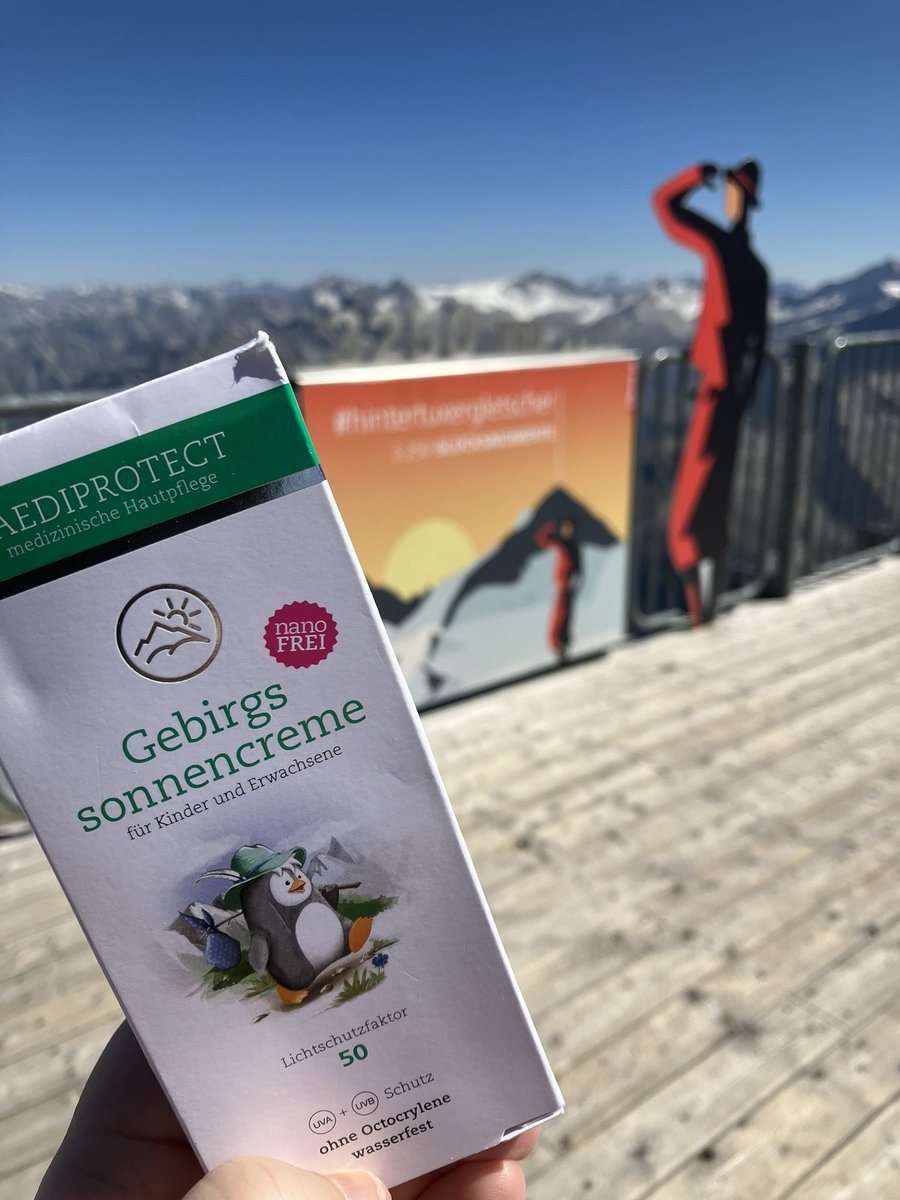 Papamicha007's tweet photo. High on mystic mountains - heute #Gletscher #Hintertux always protectet dank #paedi #paediprotect #gebirgssonnencreme -> Grüße zur #Rüttnauer Bootstour in #Minden Olaf #Stiller @Boersenhaendler @HVBesuch @WinterLars @VolkerGlaser1 etcpp ☀️😎🏔️😎☀️ https://t.co/TGgGbliZ7x