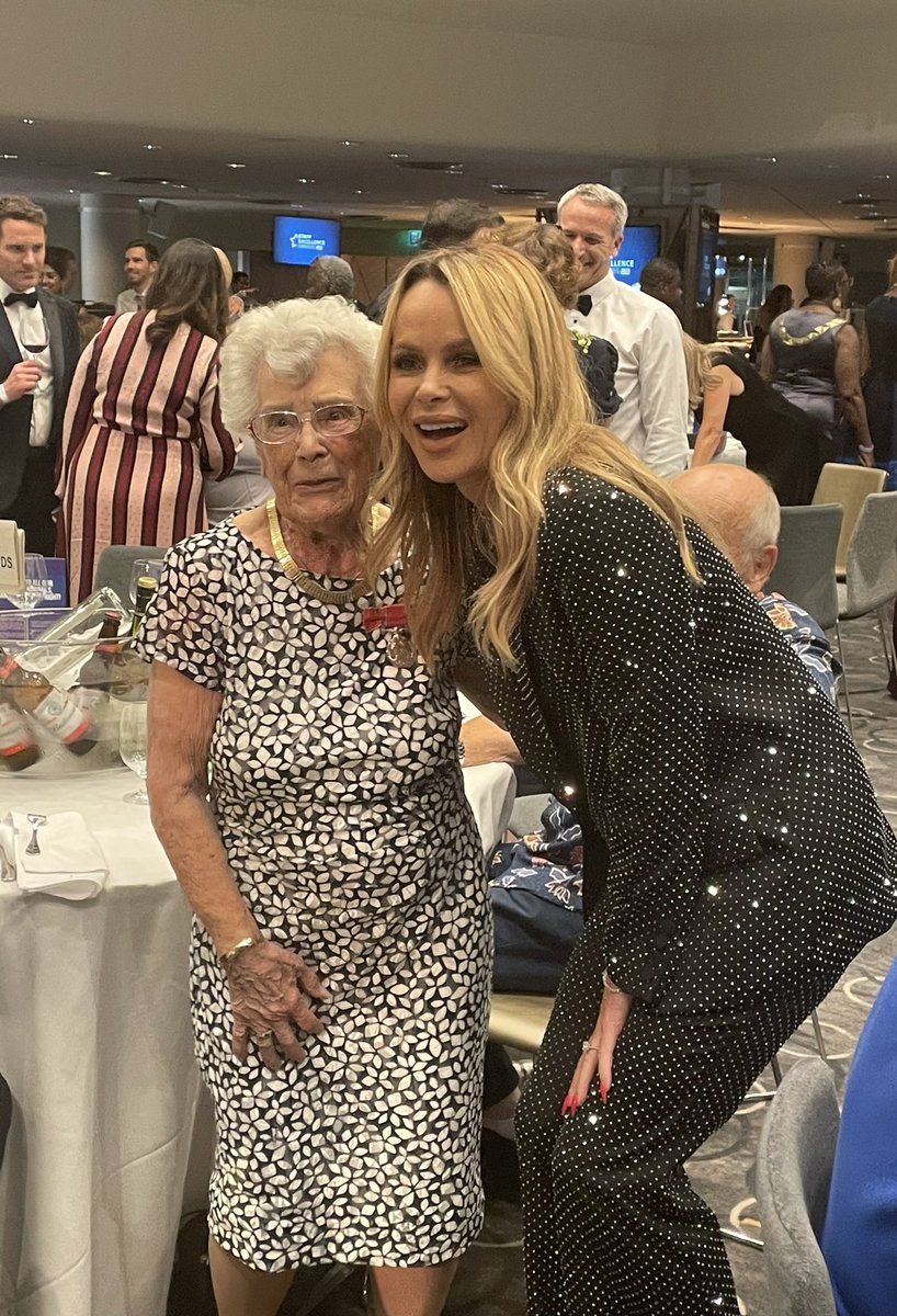 Tracey Beck tweet media