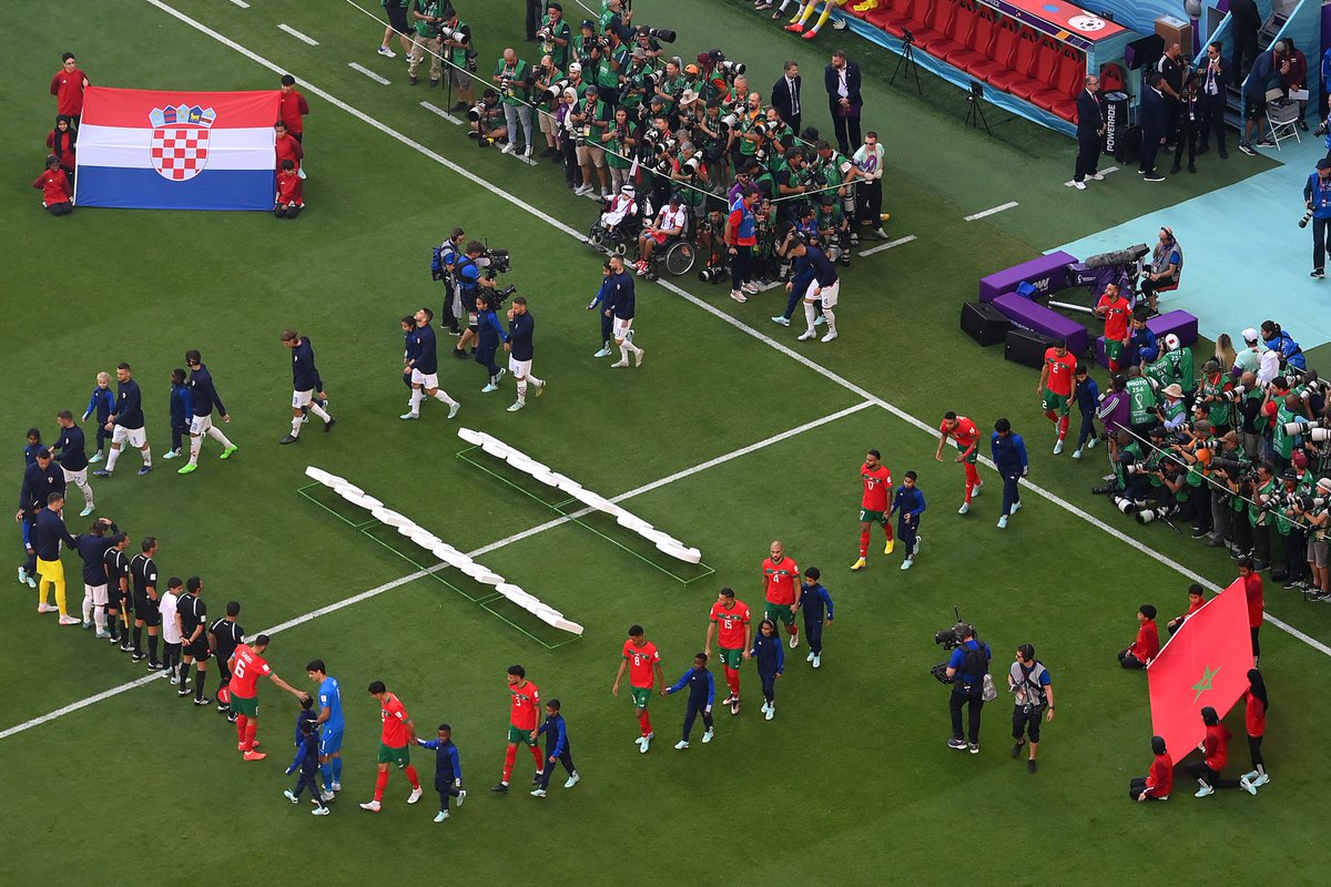 The thoughts of the Croatian Football Federation and the entire Croatian football family are with the people of Morocco, following a devastating earthquake. We send deepest condolences and pray for everyone affected. 🇭🇷🙏🇲🇦