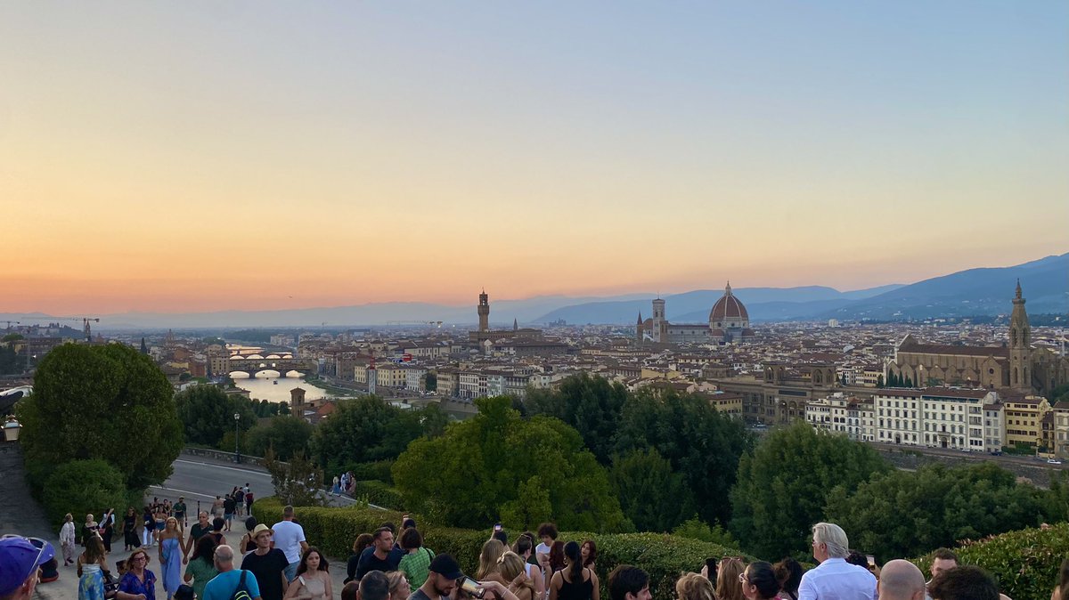 🇮🇹 Arrivederci #EUROCRIM2023. 
Leaving Florence full of inspired project ideas, and of course delicious truffle pasta, pizza, gelato and amaretto! 💚🤍❤️