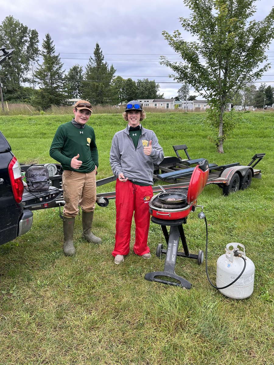 EHSBuzz's tweet photo. VPA Bass Fishing Open Classic Underway! WRV 2nd Half Anglers grilling up last years venison and eggs as they wait! #TrueVT @vpasports #RecordNumberofSchools! https://t.co/IoS32sZ8xC