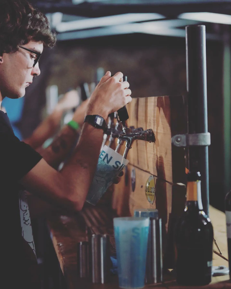 SirenCraftBrew's tweet photo. Who else had an amazing time at @DownattheAbbey yesterday!? What beats great music, with great beer in an even more special setting? 

See you all there for round two today! https://t.co/V88wkl58nS