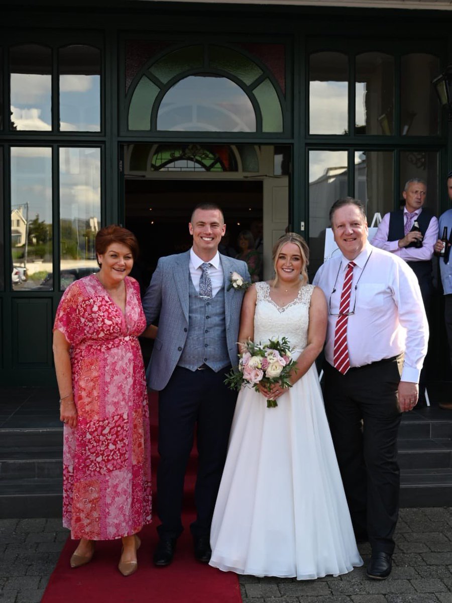 hotelwoodstock_'s tweet photo. We were delighted to welcome Emma and Adrian to Hotel Woodstock to celebrate their wedding🥰 

We wish them a lifetime of health and happiness together! ❤️❤️❤️

#weddingvenue #countyclare #keepdiscovering #familyrunbusiness #familycelebration #hotel #hotelbreak #intimateweddings https://t.co/Mot3JaOId0