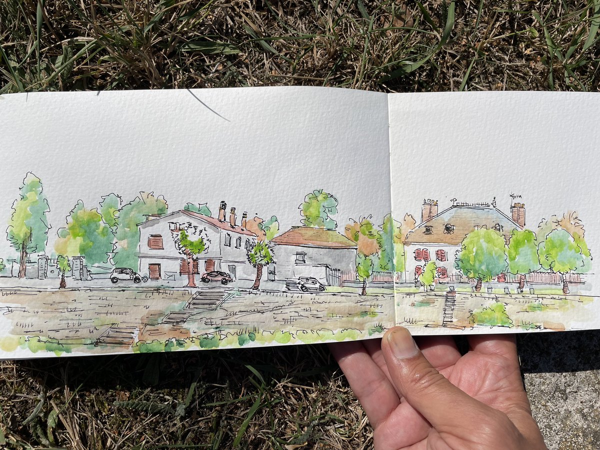 Day 10 of our trip.  Heading north, our day started with two hours of twisting forest roads and a coffee stop followed by a lunch time picnic. 

#picnic #France #roadtrip #motorcycletouring #motorcyclelife #artjournal #traveljournal #art #watercolour #riverside #roadtrip