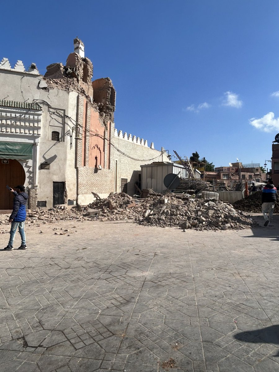 Didn’t expect hiking trip in the Atlas Mtns to end up like this. By chance we decide to leave the mnts a day early to  shop in Marrakesh. Pretty scary to wake to find the whole building shaking and the night staff shouting for us to dress and run. Sad for those badly affected 😢