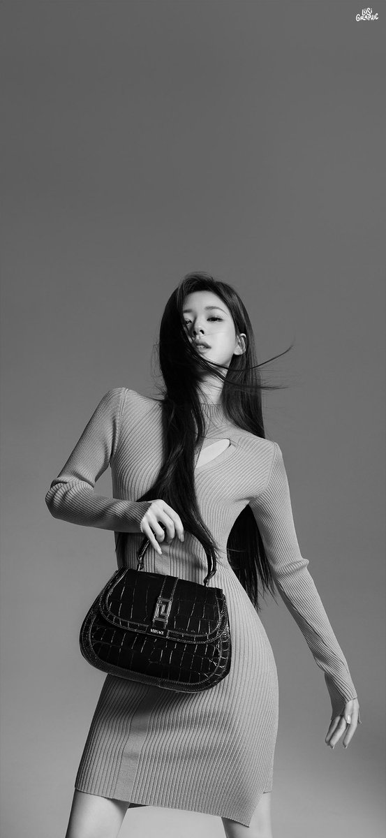 Zhao Lusi Graphic tweet media