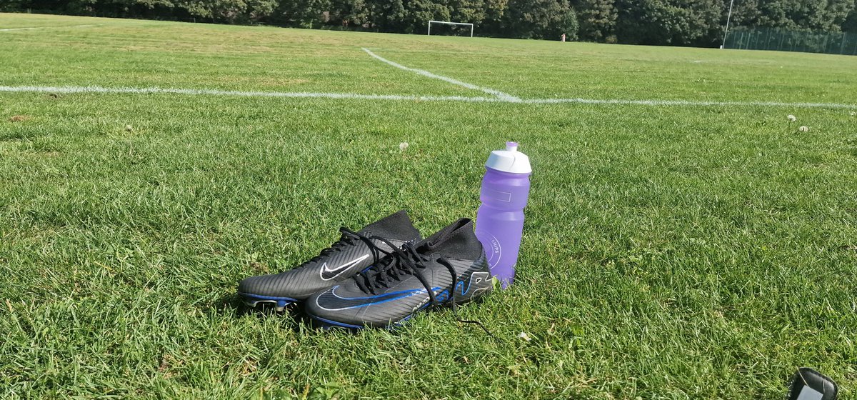 Nice pitch speed session this morning ready for tomorrow match. Wow its hot #heatwaveuk #hergametoo #norefnogame @PrimalMovements