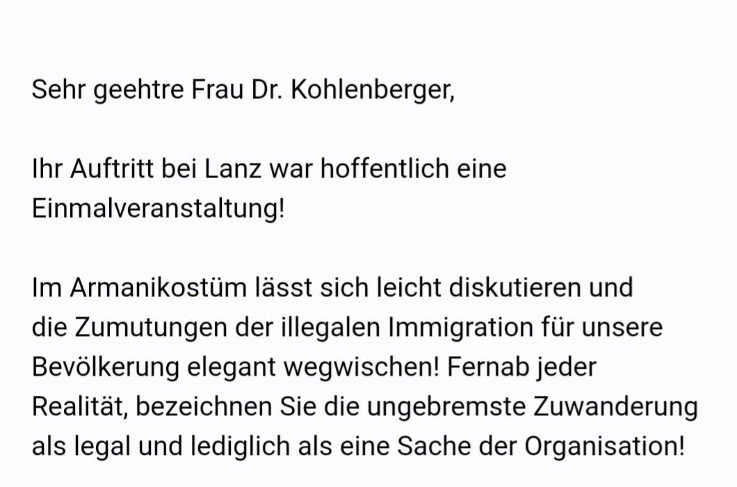 ‼️ Wichtige Klarstellung zu meinem Auftritt bei Markus Lanz ‼️ Mein Hosenanzug war leider nicht von Armani, sondern vom H&amp;M. 

(But I wear it like Armani 💅)