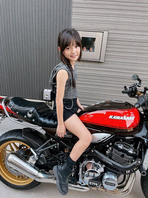 Twitterのコスプレ画像16