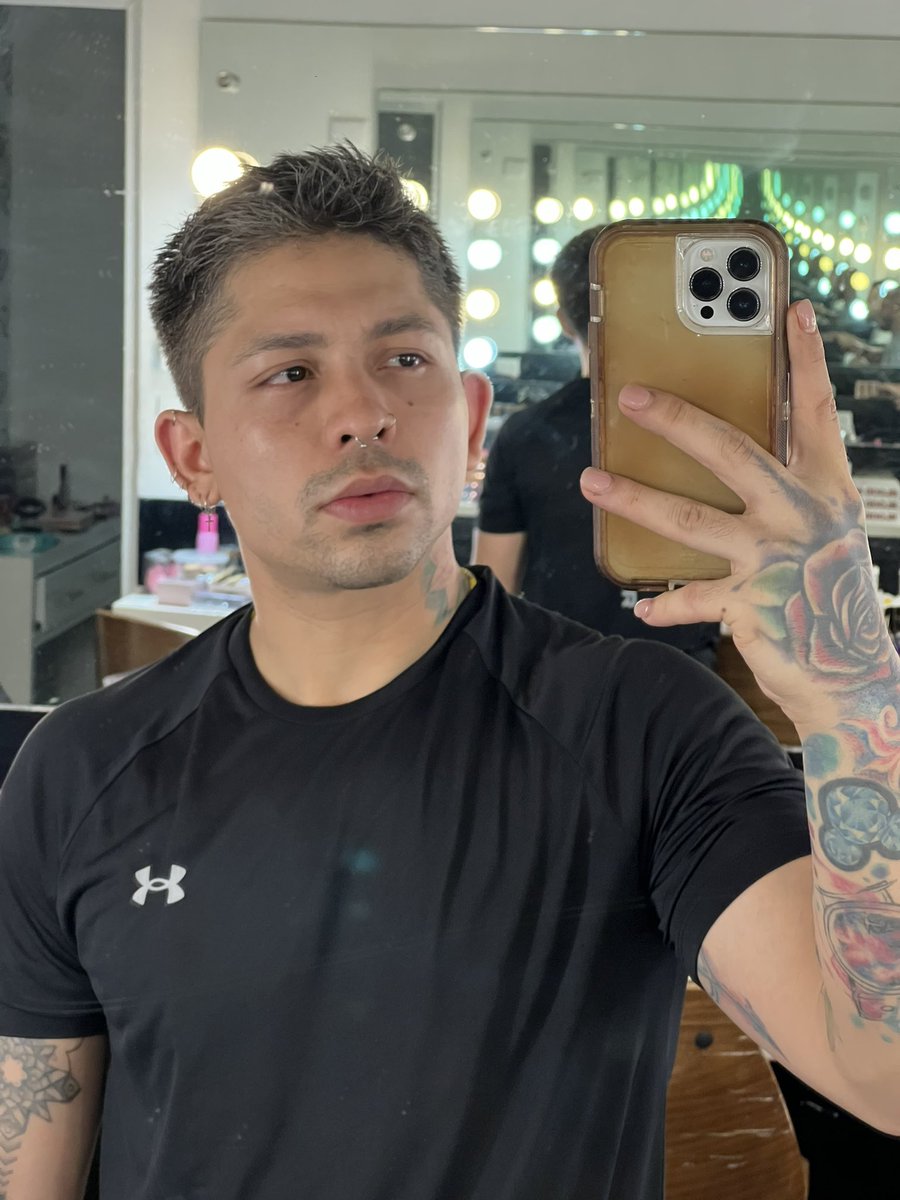 gi castro (@giivel) on Twitter photo 