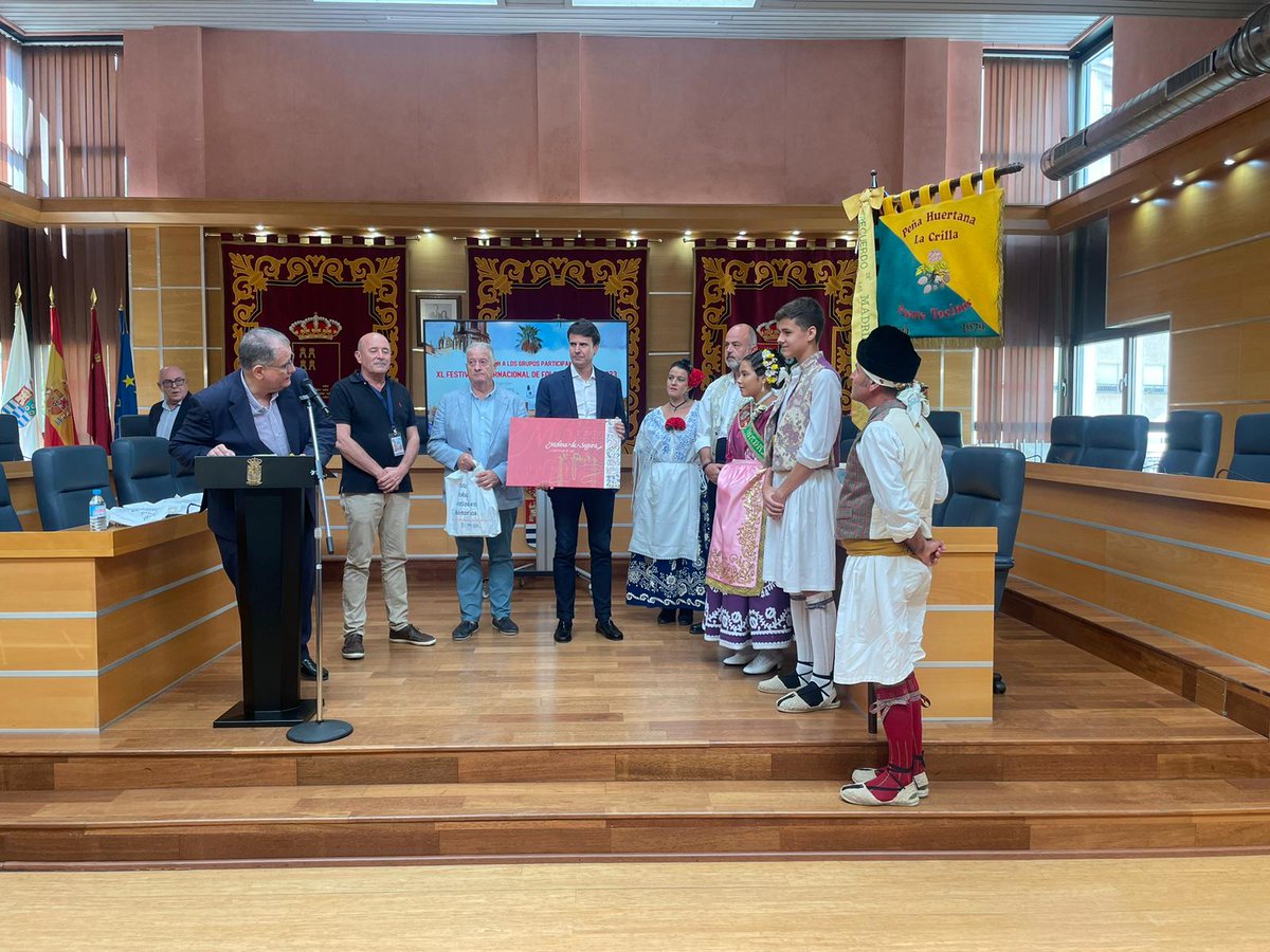 jangelalfonso's tweet photo. ¡Gracias a los grupos participantes en el Festival Internacional de Folclore, por haber querido celebrar el 40 aniversario de este certamen!

40 años uniendo tradición y cultura es para daros las gracias. 

¡Enhorabuena!

#MolinaDeSegura #Folclore #Fiestas2023

#MolinaDeSegura https://t.co/jDDRoE8IsU