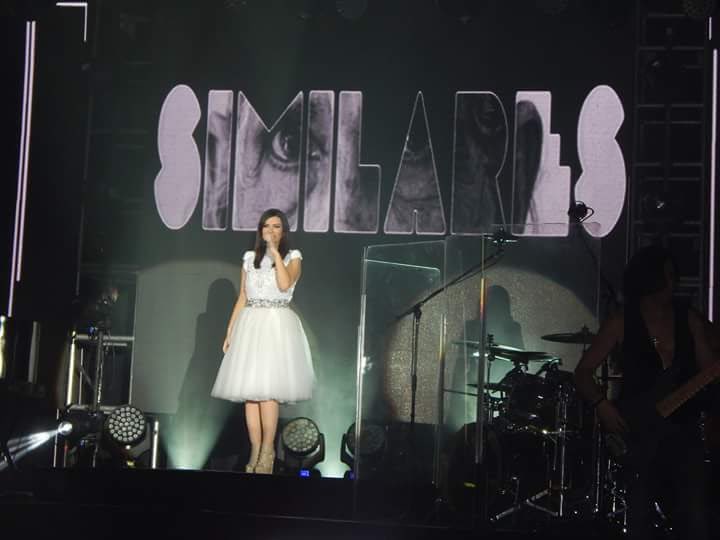 almacomplicada9's tweet photo. Fotograma de un sueño 9/9/16 ✨🍀🇺🇾🤍
#SimilaresTour #Uruguay @LauraPausini https://t.co/r7RgyC2dOY