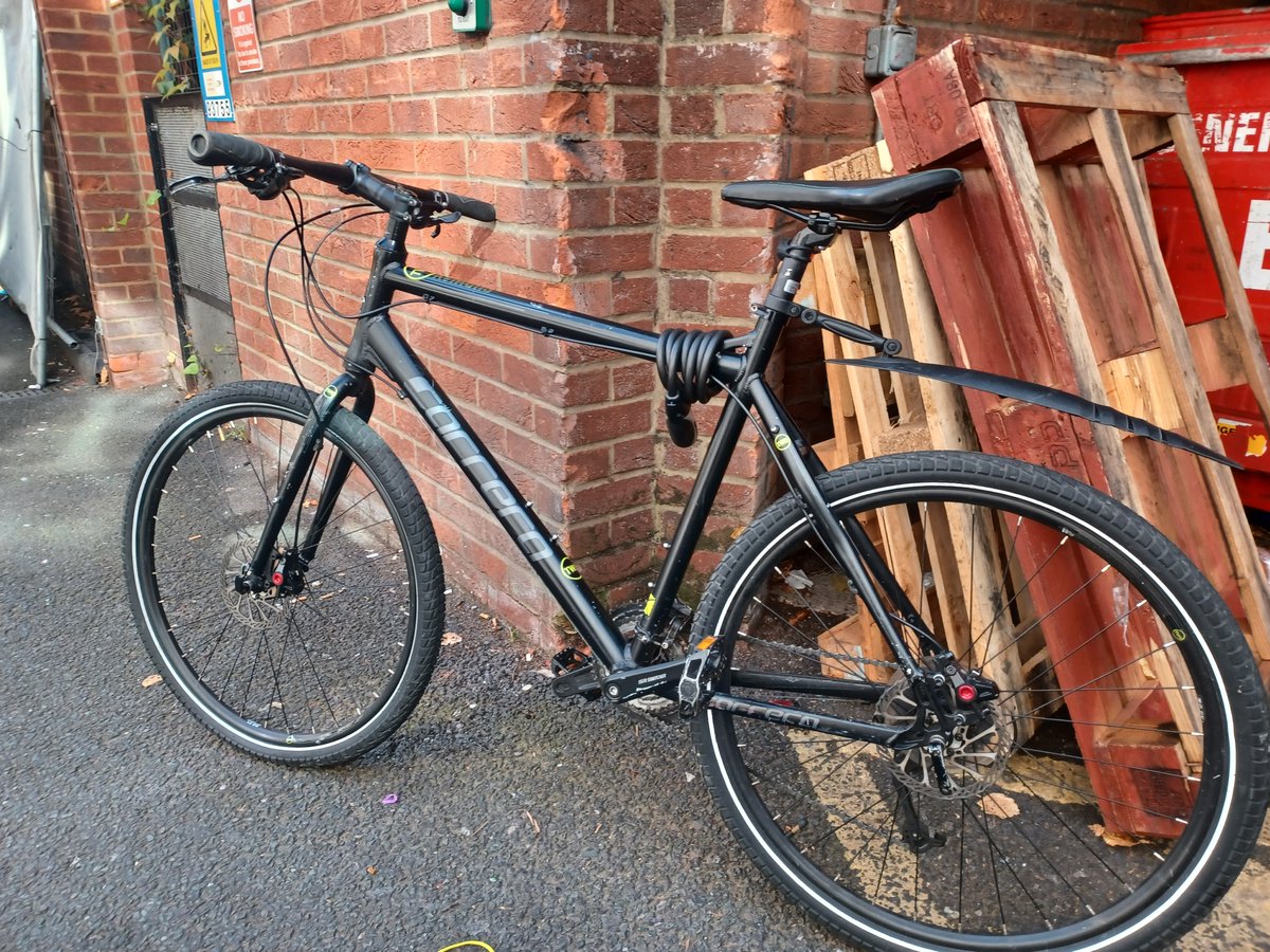 MPSChampionHill's tweet photo. Your local police have recovered a stolen bicycle (pictured) alongside some bike stealing tools. If this is your bicycle, please get in touch with us on ChampionHill.SNT@met.police.uk https://t.co/16OsB83Oam