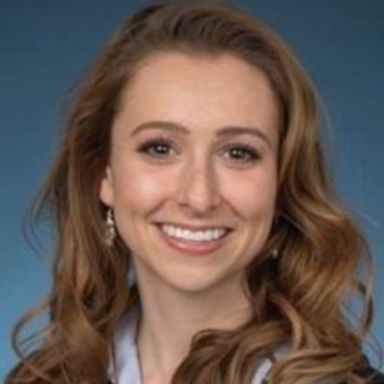 R3 and Rising Chief Dr. Adrianna Wurster was awarded an ICARE for her dedication and support of a fellow resident. Way to show how we do things here #ForTheKids!