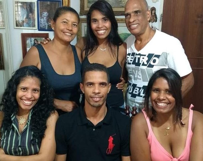 1270 quizás para muchos sea un simple número pero para JOHN GASPARINI y para nosotros como familia son los peores días de nuestras vidas. 
¿Hasta cuando tendrán a mi hermano DETENIDO ARBITRARIAMENTE sin tener pruebas en su contra? 
¡Él no es terrorista! 
<a href="/CorteIDH/">Corte Interamericana de Derechos Humanos</a> 
<a href="/KarimKhanQC/">Karim A. A. Khan KC</a>