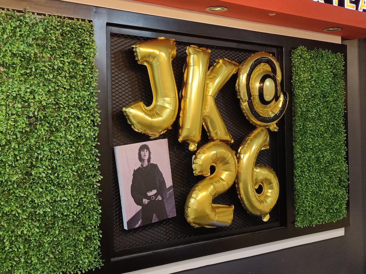 JinKookPH's tweet photo. ✨ We'll be loving you right SEVEN days a week forever, Jungkook!

Happy birthday to our forever golden maknae, JK! We love you so much! Borahae! 💜

#AfterglowInSeptember @BTS_twt https://t.co/3cHXzpRZvs
