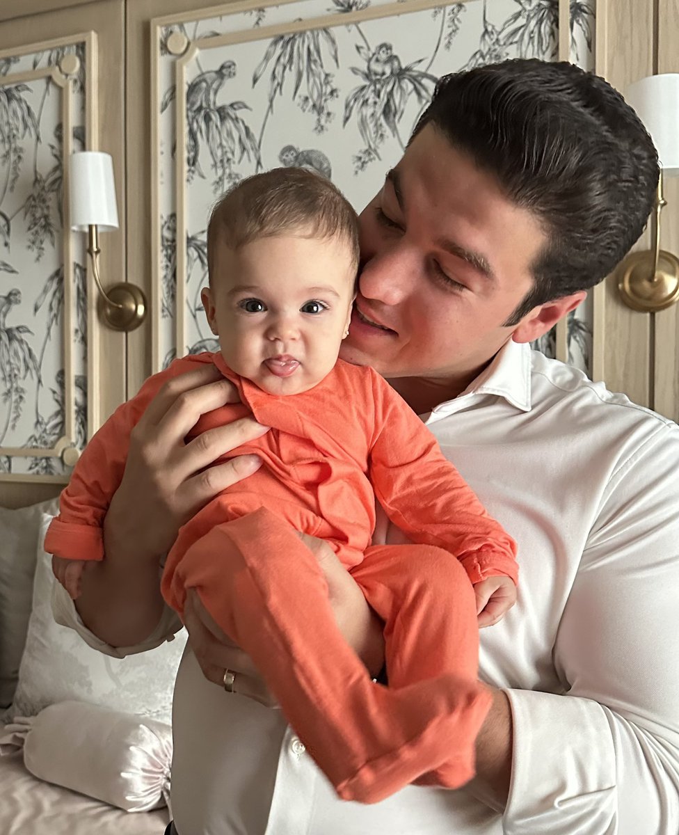 samuel_garcias's tweet image. ¿Quien cumple mañana 6 meses?