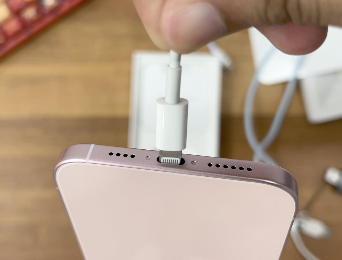 TechDroider tweet media