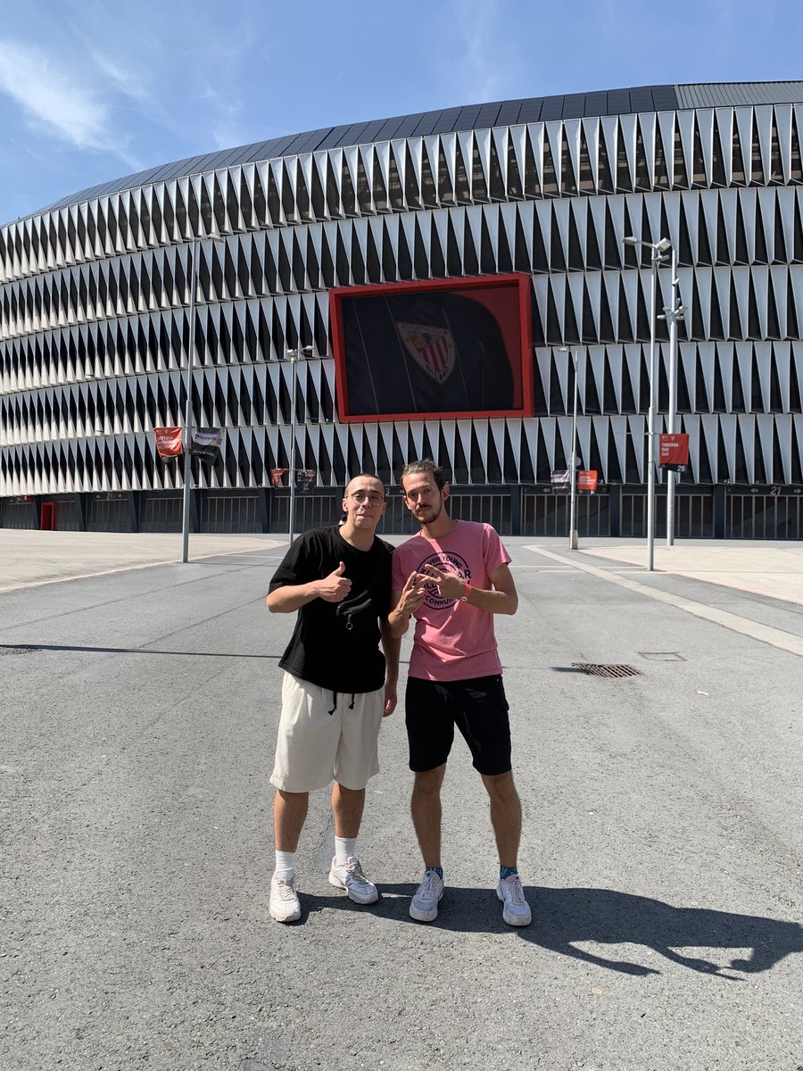 No creo que estos dos vayan a revivir el competitivo español de Smite, verdad? <a href="/JF_27_O/">lemur 🍋</a>