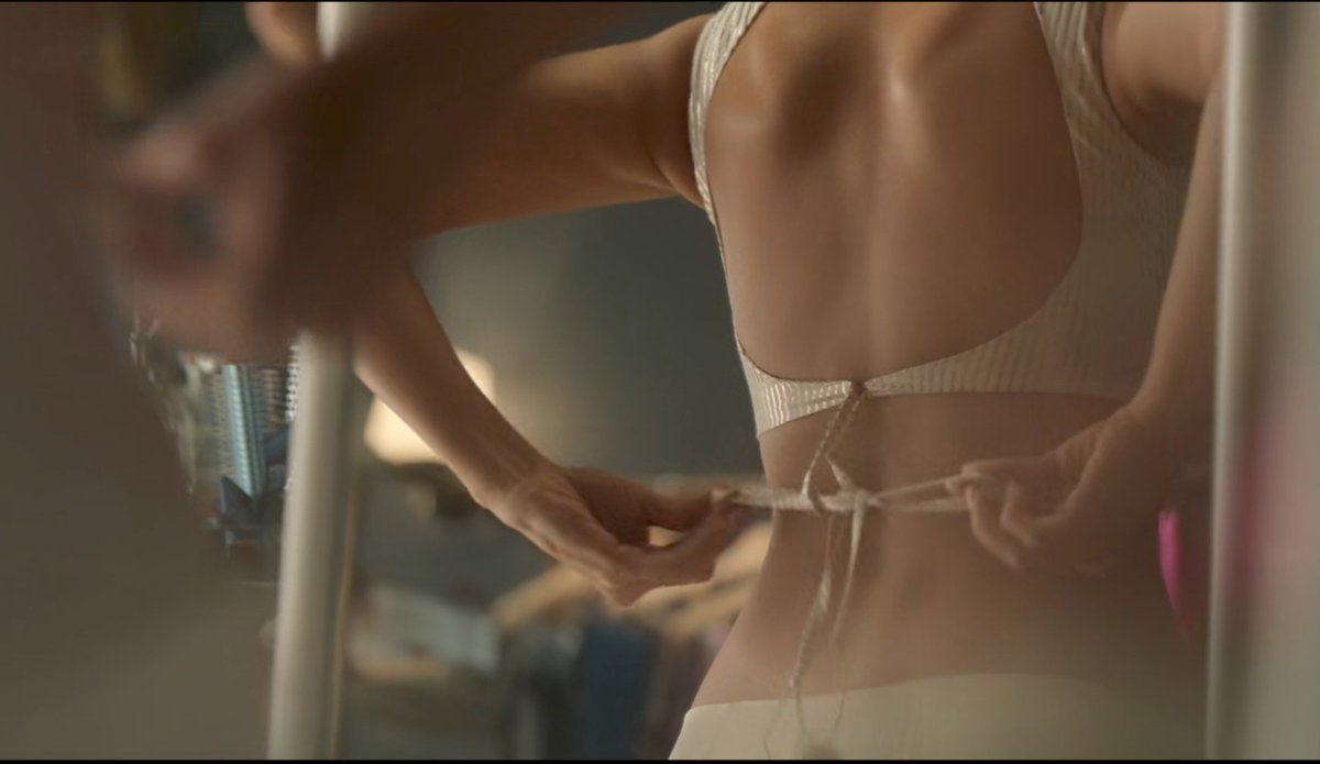 dear_bollywood's tweet photo. Sizzling entry scene🔥😅 https://t.co/WgTQI4DeS4
