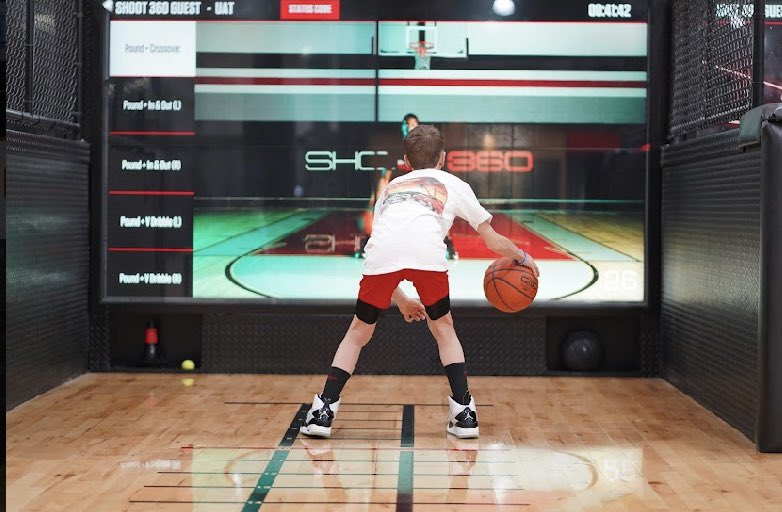 NickBahe's tweet photo. Hey Lincoln! While you’re waiting on the #Husker 🏈 Game to kickoff…

🏀5 weeks from today, @Shoot360Lincoln is officially open! 

Make sure you go to https://t.co/Vs3fT1tRbF and fill out the “I’m Interested” form to secure your spot!🏀

#UnlockYourGame https://t.co/MaPBy1fyjJ