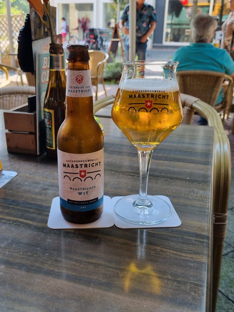 IvanhoooFSC's tweet image. PAK DIE SJENGEN! 🍻

#FortunaSittard #MVV