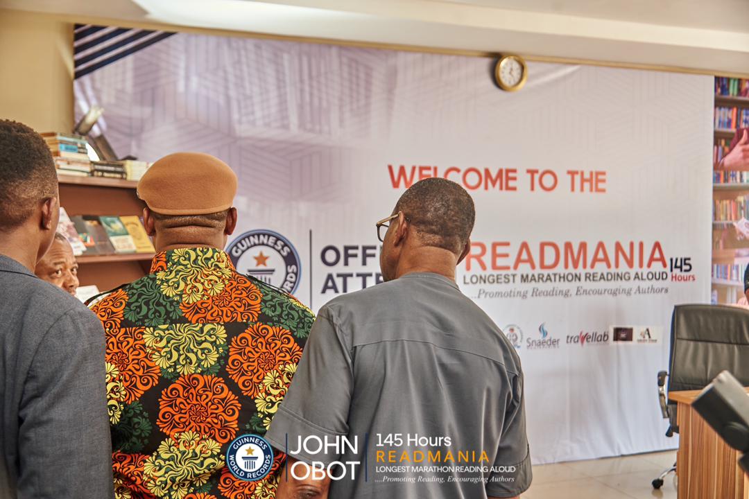 Ediflo7's tweet photo. The Honourable Commissioner, Ministry of Information and Strategy, Comrade (Barr.) Ini Ememobong dropped by to show solidarity to the #Readmania marathoner https://t.co/rxR1cyq02t