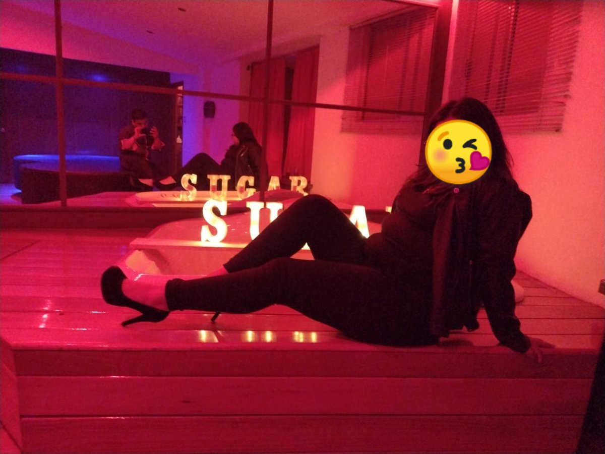 EriGame26's tweet photo. Ayer tuvimos la oportunidad de ir a visitar #Sugar es un nuevo punto de encuentro en Puebla 
Es un concepto nuevo y distinto a la mayoría de los clubs 
El ambiente está padre y puedes cumplir hasta tus más grandes fantasías 
Lo recomiendo mucho @SugarCoffeeSex https://t.co/vaV8j6KeUX
