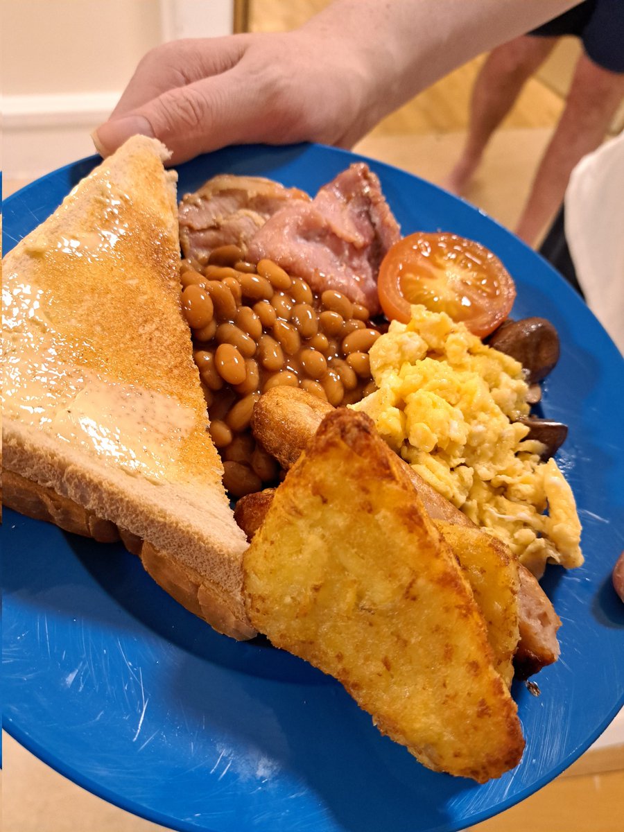 AStrgmmh's tweet photo. Saturday Breakfast club on Laurel ward, expectations birthing manifestation, LOL, always an enjoyable moment for our clients #happypeople, #teamlaurel @ErvingMarie @gemmamlambo @GMMH_NHS @leannewills09 @Lovenes95323630 @Trace_Vj https://t.co/f7CWzA966F