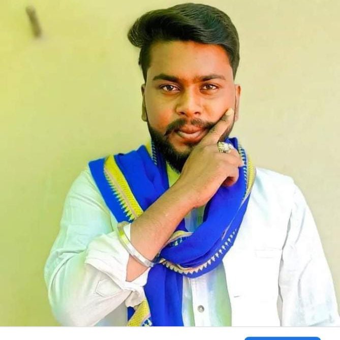 DAjamagarhiya's tweet photo. #NewProfilePic https://t.co/55RwuSVwtz