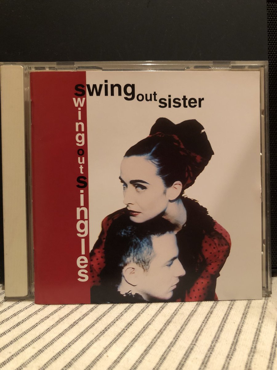 EuRf67's tweet photo. Swing Out Sister聴いてます。
92年発売の日本編集別Ver,集。お洒落です。どこで手に入れたのか覚えがないのですが見本品シールが!?謎です。
#swingoutsister
#anotherversion
#remix
バブルが香りますね!
Not Gonna Change(classic club mix)
https://t.co/QkvfdCEOD4 https://t.co/qGy51qMmPI