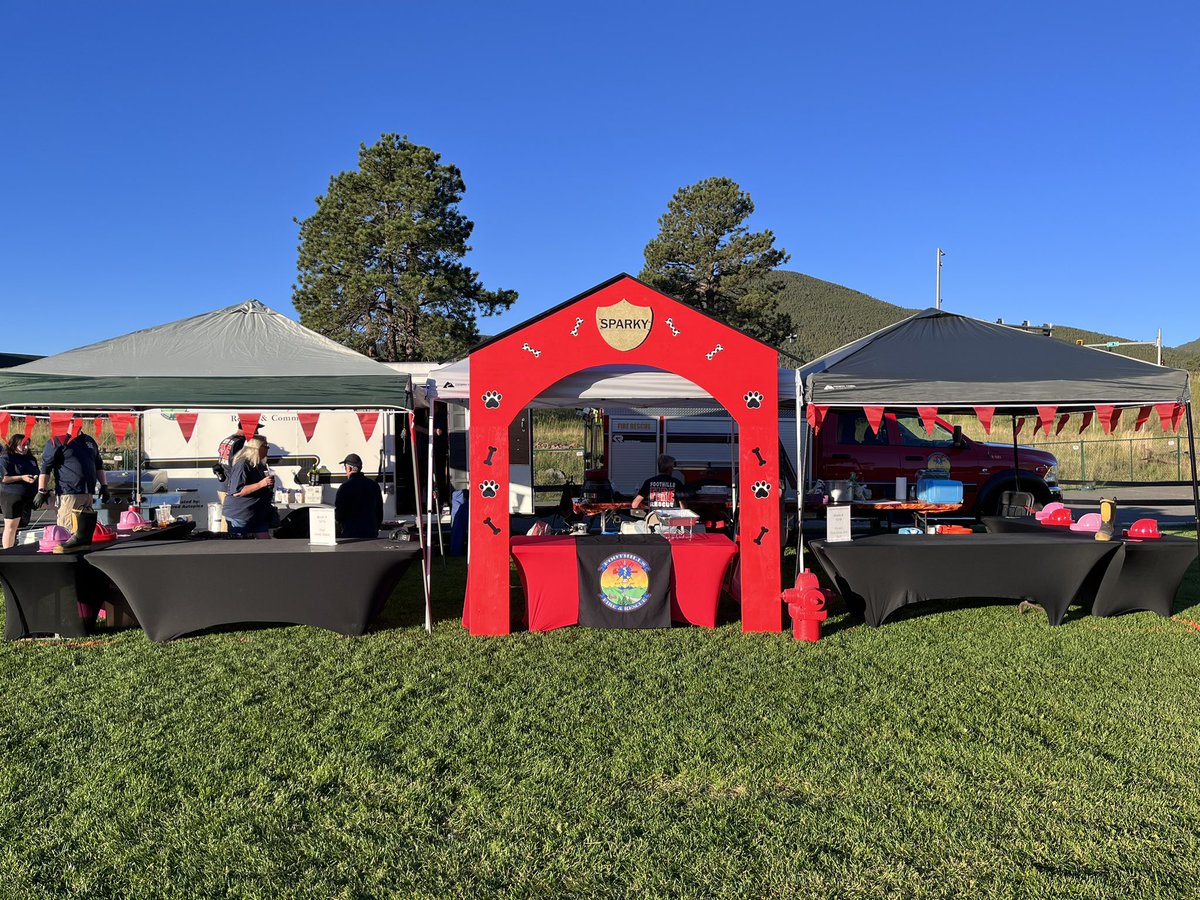 FireFoothills's tweet photo. We are here at the Big Chili Cook-off at the Buchanan Fields in Evergreen! Be sure to stop by booths 107A and 107B and taste our “Initial Attack Red” and our “Stop Drop and Roll Green” 

The Big Chili is a community event and fundraiser for local fire departments from 10am-5pm https://t.co/HftPsFhKrF