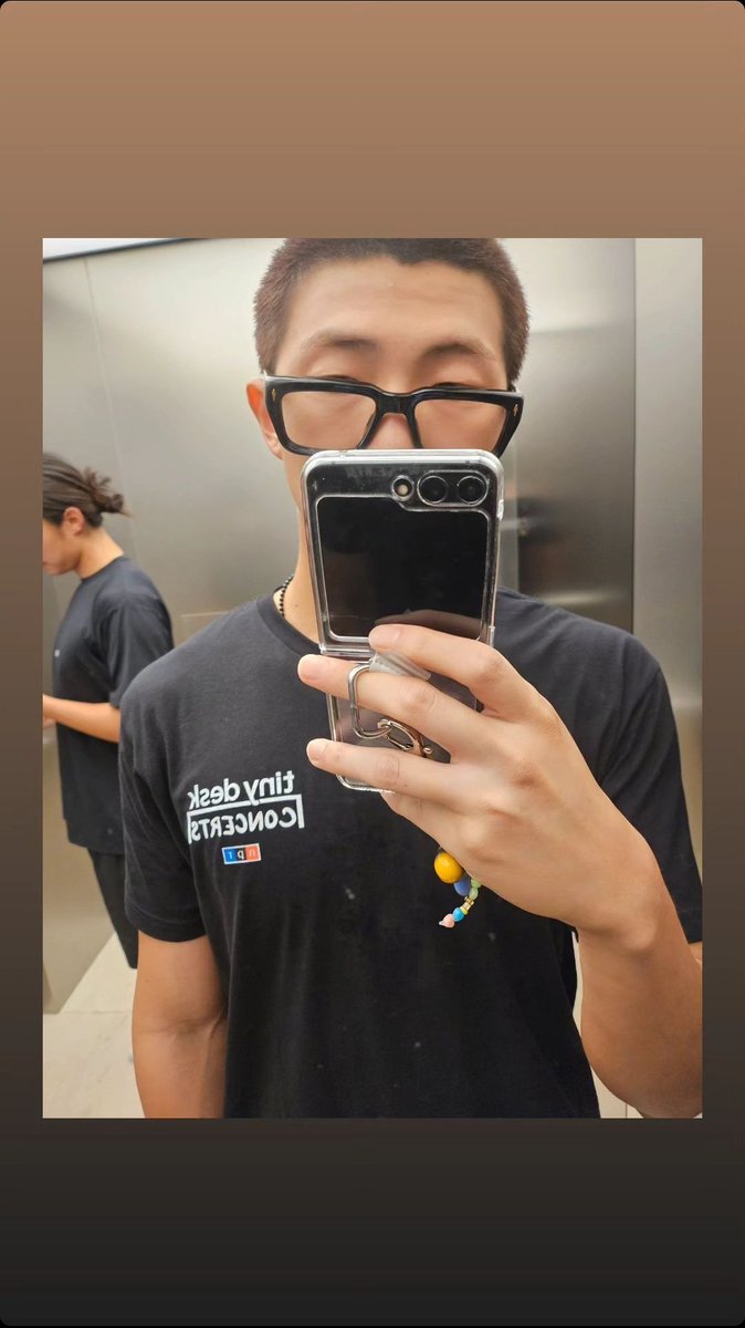 rmnewsdata's tweet photo. [rkive] 230909 #RM IG STORY

Vote #Indigo by #RM for 
#KpopAlbumOfTheYear at #PopGoldenAwards https://t.co/WfJ8fzIt5s