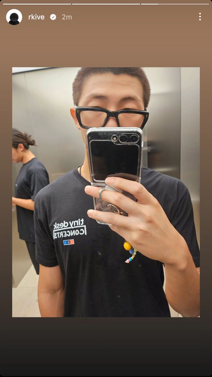 rmnewsdata's tweet photo. [rkive] 230909 #RM IG STORY

Vote #Indigo by #RM for 
#KpopAlbumOfTheYear at #PopGoldenAwards https://t.co/WfJ8fzIt5s