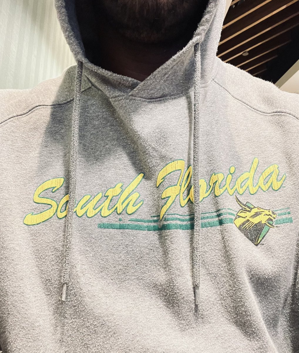 Sam_Barrington_'s tweet photo. GAMEDAY! #SeeinGreen https://t.co/T5YOdjX7mh