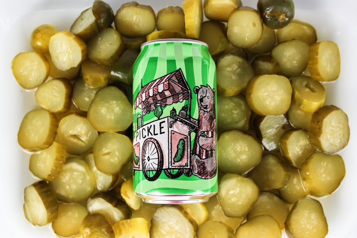 UrbanArtifact's tweet photo. Pickle Lovers Rejoice: A Brew Thatโs Kind of a Big Dill!
Pictured: The Original Pickle Brew.
#Pickle #PickleMagic #UrbanArtifact #CraftedWithLove #TheOriginators #Beer #Ale https://t.co/XMu7pLt0YR