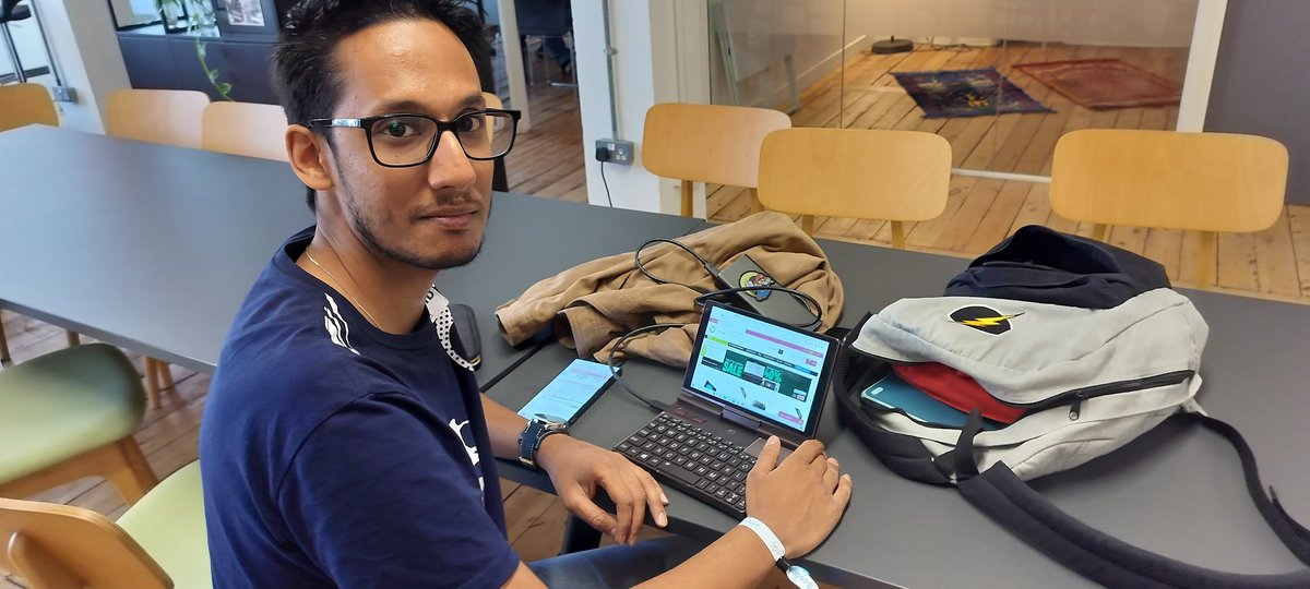 praveenscience's tweet photo. @eddiejaoude @thewritingdev And here’s our man, Rajib Dewan, a Senior Implementation Consultant at nCino and also a #Coach at @CodeBar... 💪🏻
Check out his profile here on LinkedIn & connect: https://t.co/xdYw93eai1
#HelloWorld #Makers #Developers #Uncodebar #JavaScript #London https://t.co/y45rwnWiED