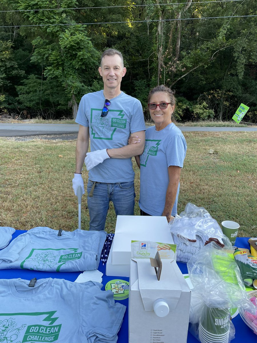 SheriffPulaski's tweet image. The 2023 Great Arkansas Cleanup has officially started! PCSO recruits and staff are in the community today with @keeparbeautiful. #PCSONEWS 
#keepARbeautiful #2023GAC #doYOURpart #GetInvolved #ChallengeMap #GoCleanChallenge