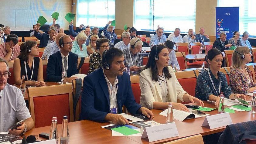 🗳️ En el 67è congrés de FUEN, que es du a terme des del passat dijous 7 de setembre i que finalitzar avui, Plataforma per la Llengua hem tingut per primera vegada dret de vot com a entitat membre associada.