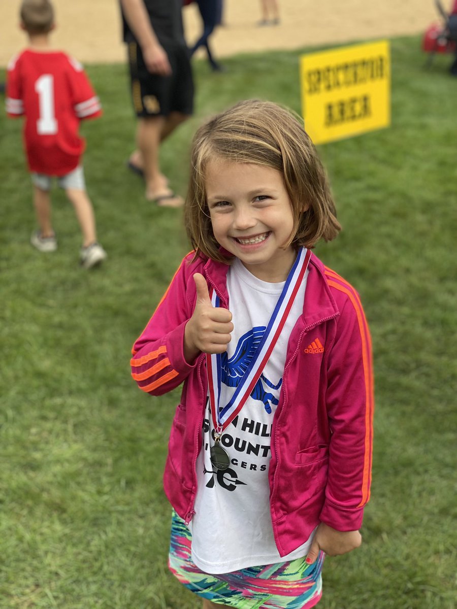 jay_addy33's tweet photo. Beautiful morning to watch some amazing #WhiteTigers at their first cross country race of the season. #ItsWorthit https://t.co/X3kR5jyAX7