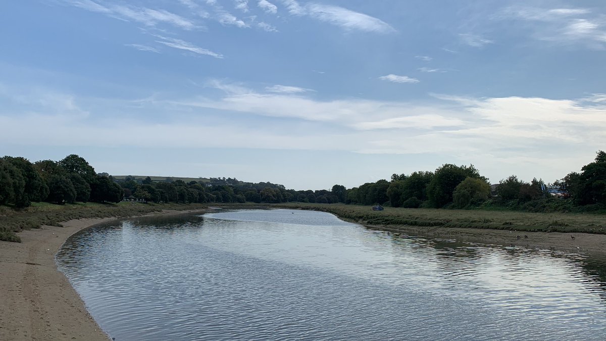 Davc_s's tweet photo. GM (it’s still ☺️👋💚 somewhere😅) 👋💚

Don’t have time to commit to a video today, but I still want to see photo’s that make you smile 💯😊

This one is the river close to me, taken just now. It’s made me smile today 😌💚

Hope your Saturday is superb ☺️💚 https://t.co/MLQUjbfICm