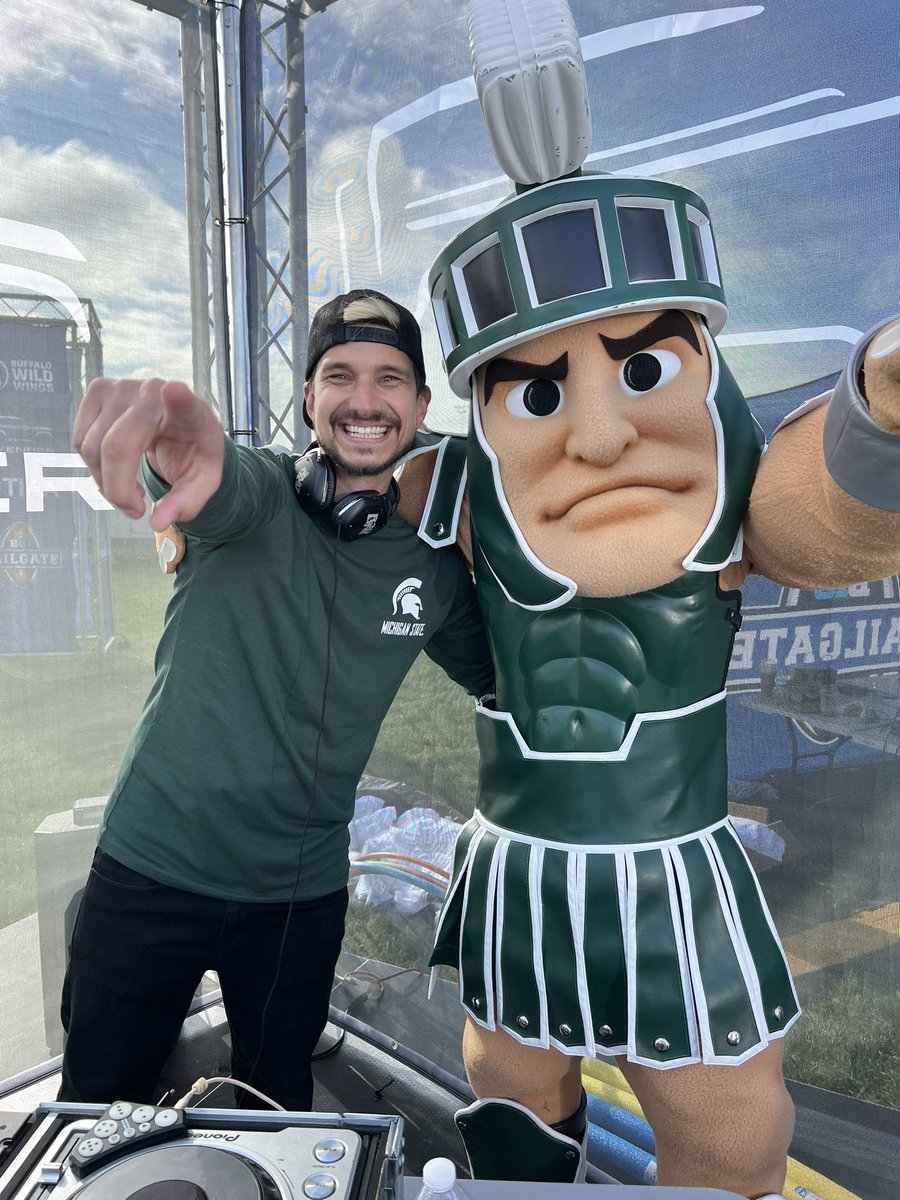 The #B1GTAILGATE is live from East Lansing!