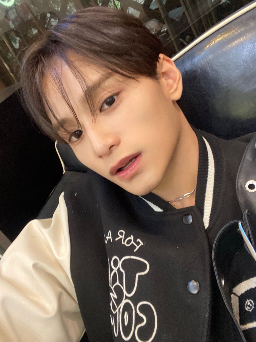 XODIAC_MEMBERS's tweet photo. [#자얀] 

너구리 다시 왔어ㅓㅓㅓㅓㅓㅓㅓㅓㅓㅓㅓㅓㅓ !!! 🦝💛

#XODIAC #소디엑 #ZAYYAN #자얀 https://t.co/kGej9KwbAN