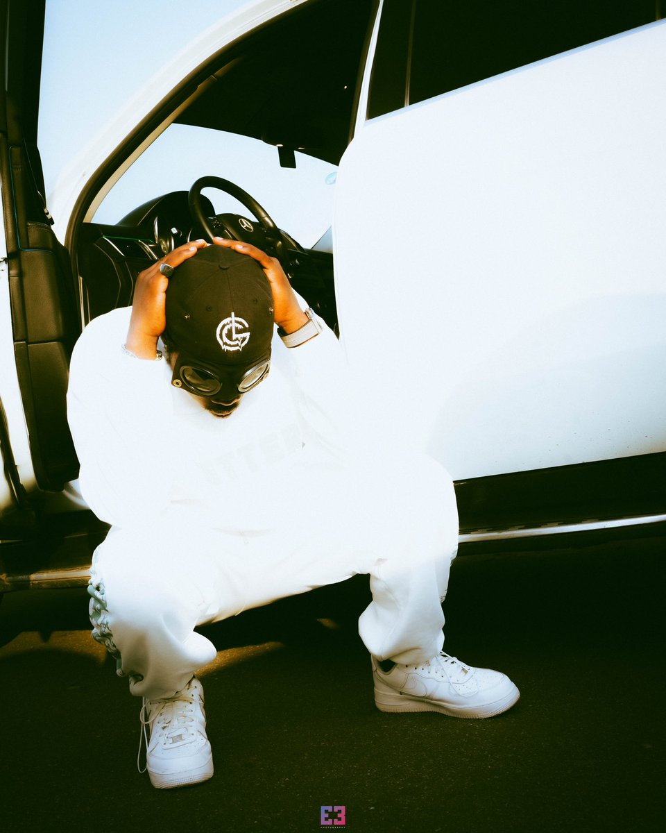 _meskey's tweet photo. Na only money wey fit cool my mind🦉
-
LIFE(LIVING IN FAITH EVERYDAY)EP OUT ON ALL PLATFORMS, link in my bio🔗 #LifeEp https://t.co/SD0NdD8B0A