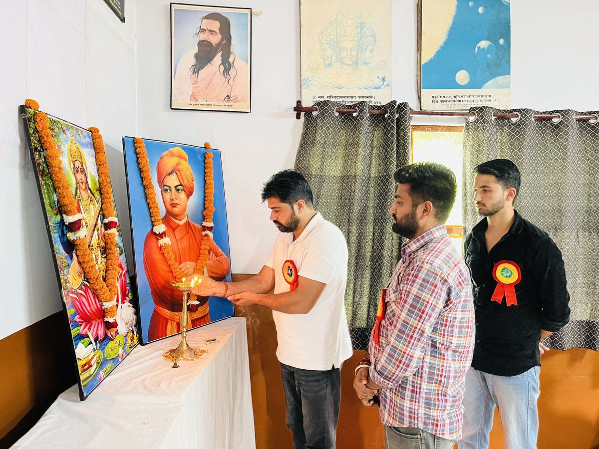 abvp4solan's tweet photo. अखिल भारतीय विद्यार्थी परिषद जिला सोलन का दो दिवसीय जिला अभ्यास वर्ग  बाला साहब देशपाण्डे छात्रावास शिल्ली, सोलन में द्वीप प्रज्वलित करके किया गया । https://t.co/RXsXyBbi5h