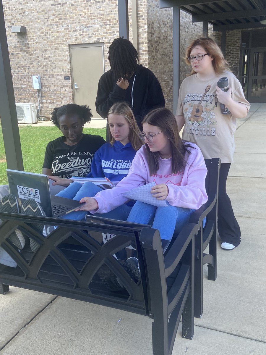 Maria Wesson tweet media