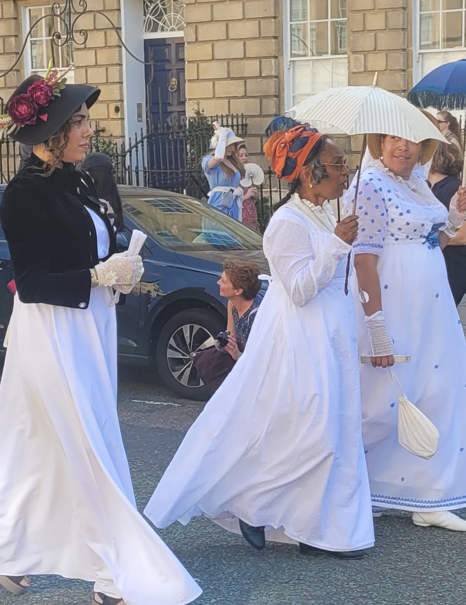 They're going to need the parasols in Bath.. sparing a thought for those roasting in Regency clobber today at the #JaneAustenFestival not an ankle on show among them.. #fashionstyle #costume